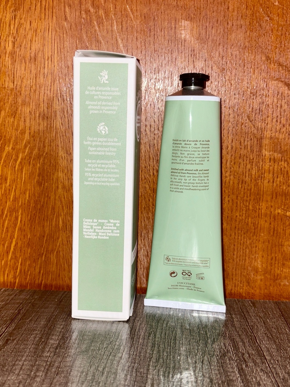 L’Occitane Amande Hand and Nail Care Cream - Picture 4 of 6
